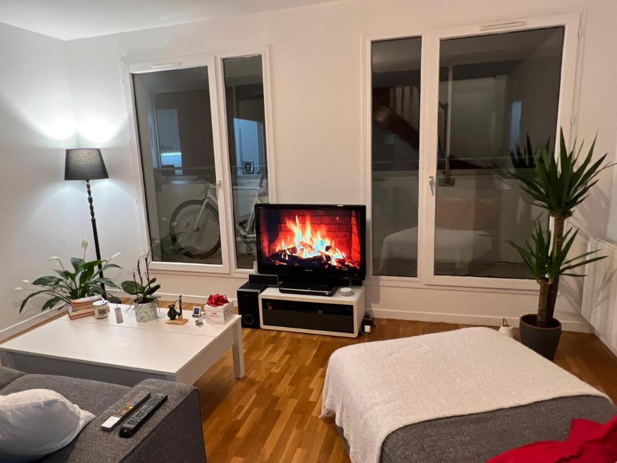 Entire Apartment With Terrace Parijs Buitenkant foto