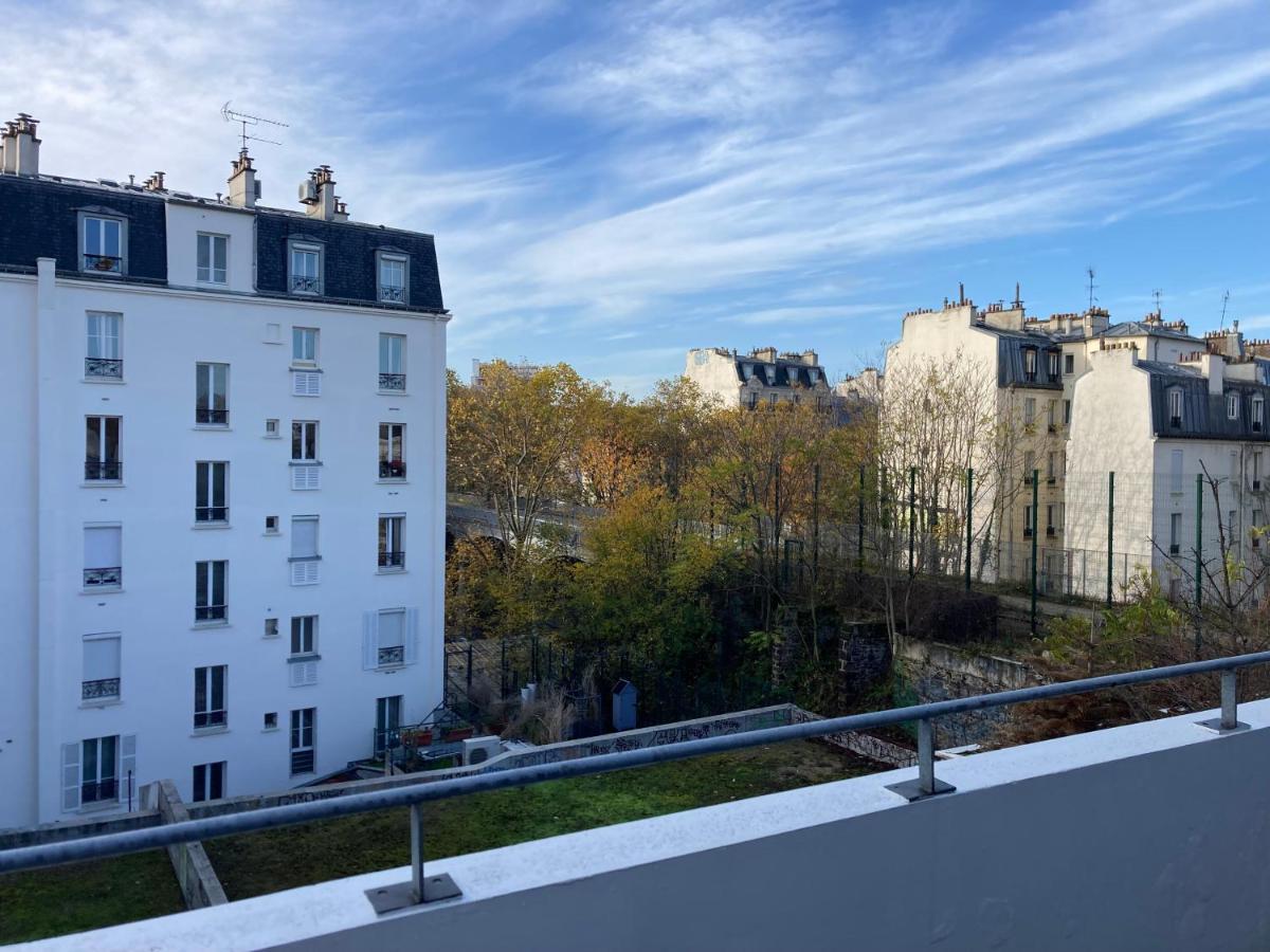 Entire Apartment With Terrace Parijs Buitenkant foto